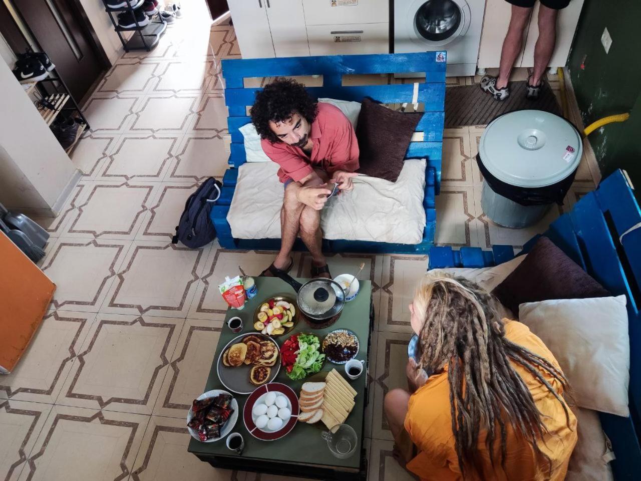 Harmony Backpackers Hostel Batumi Room photo